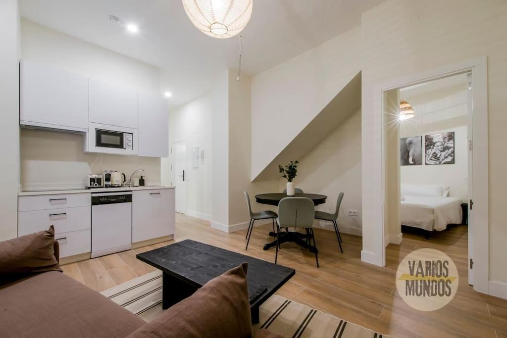 Cozy Y Centrico Apt Para 6Pax En Plaza Del Carmen E2 마드리드 외부 사진