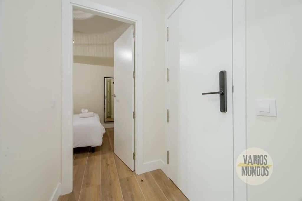 Cozy Y Centrico Apt Para 6Pax En Plaza Del Carmen E2 마드리드 외부 사진