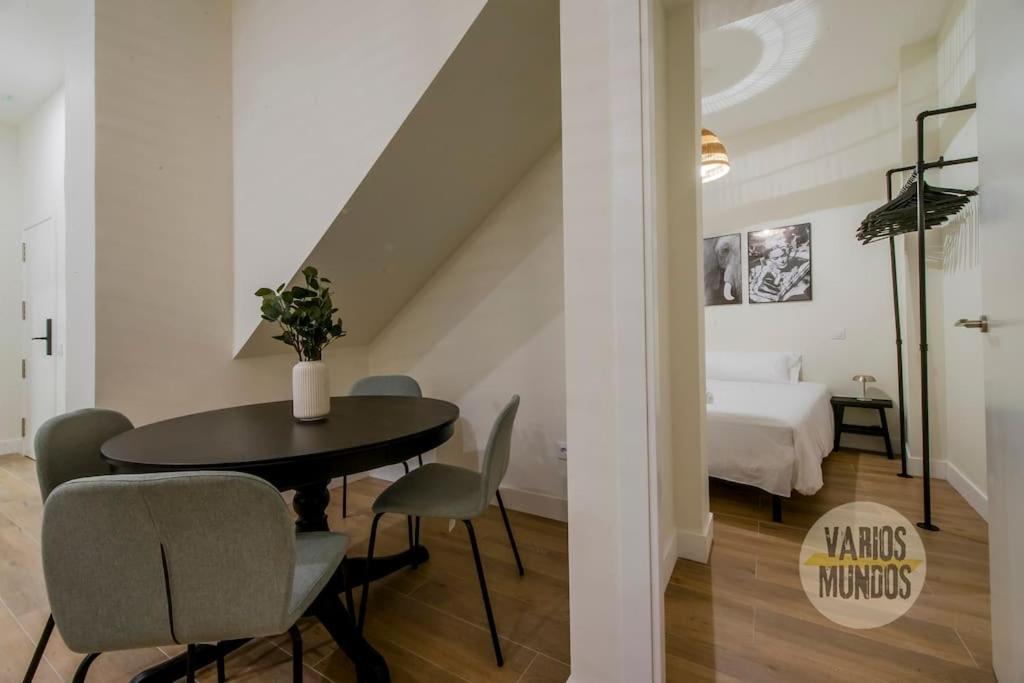 Cozy Y Centrico Apt Para 6Pax En Plaza Del Carmen E2 마드리드 외부 사진